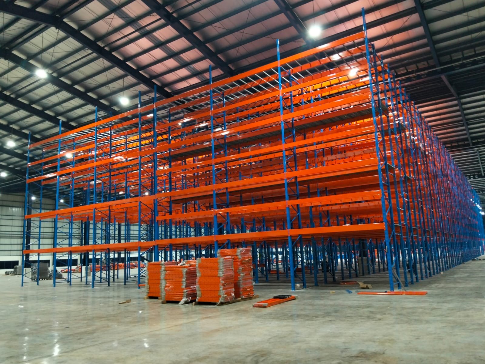 Rack-supported mezzanine, installed | Perkasa Racking mezzanine racking