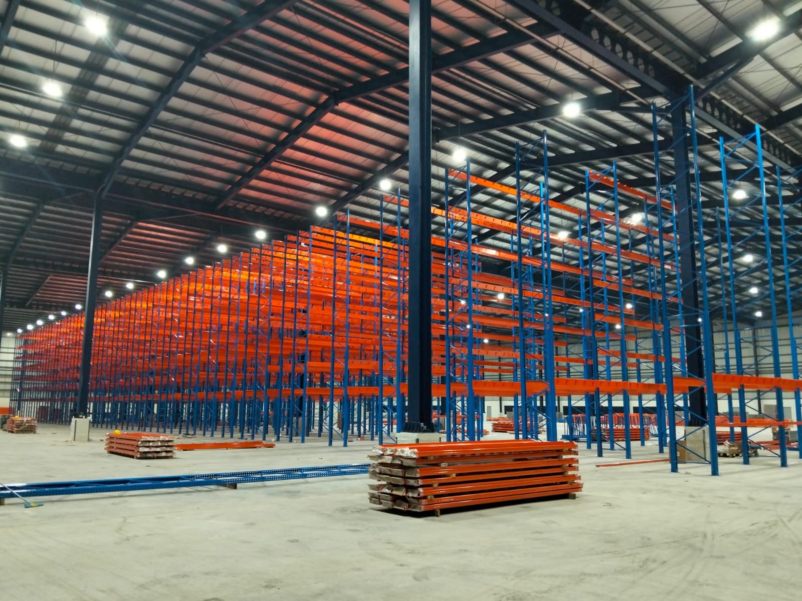 Mezzanine racking — aisle view | Perkasa Racking mezzanine racking